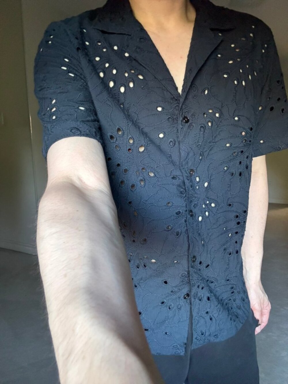 Club Monaco Navy-Blue Eyelet Lace Camp Collar Resort Shirt XS Slim